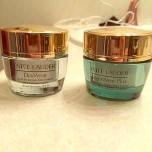 Estée Lauder Day and Nightwear Cream